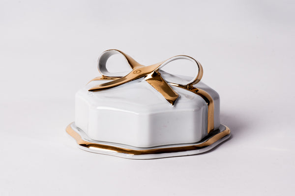Lovely Porcelain Box With Gold Ribbon - Diamond Fine Porcelain - 1