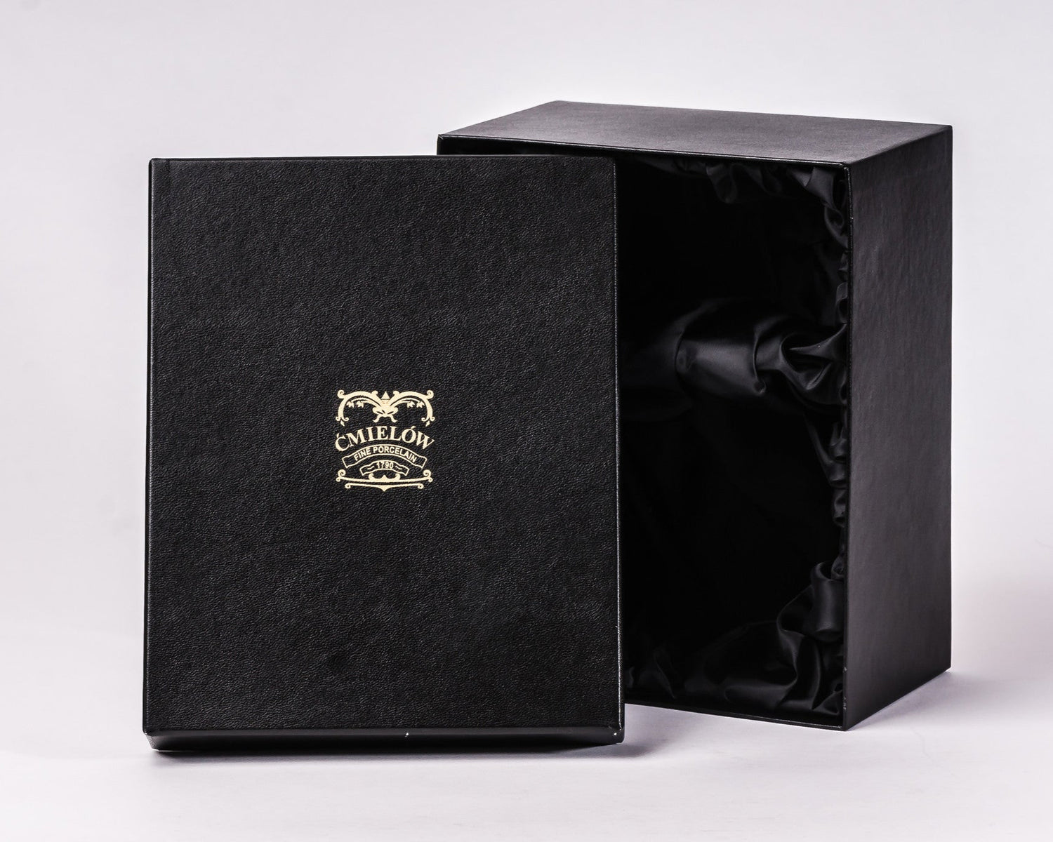 Elegant Cup & Saucer | Nestor Romance - Diamond Fine Porcelain - 2