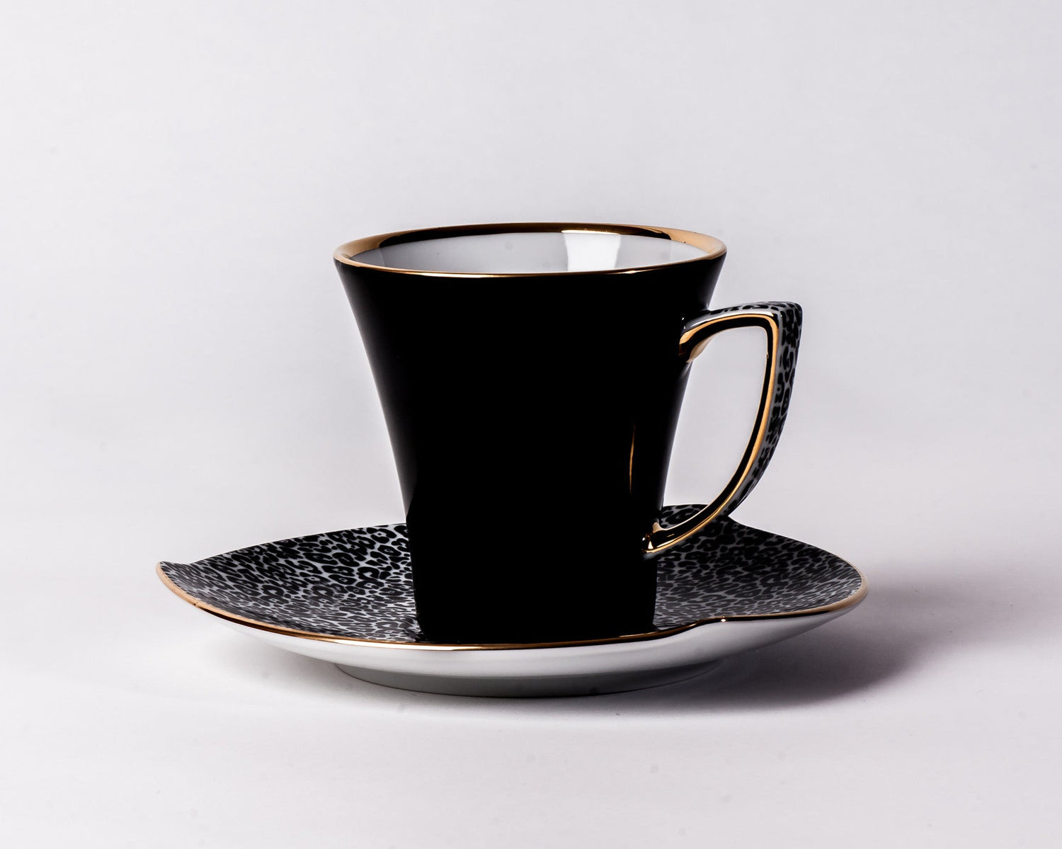 Elegant Cup & Saucer in Black | Happa - Diamond Fine Porcelain - 1